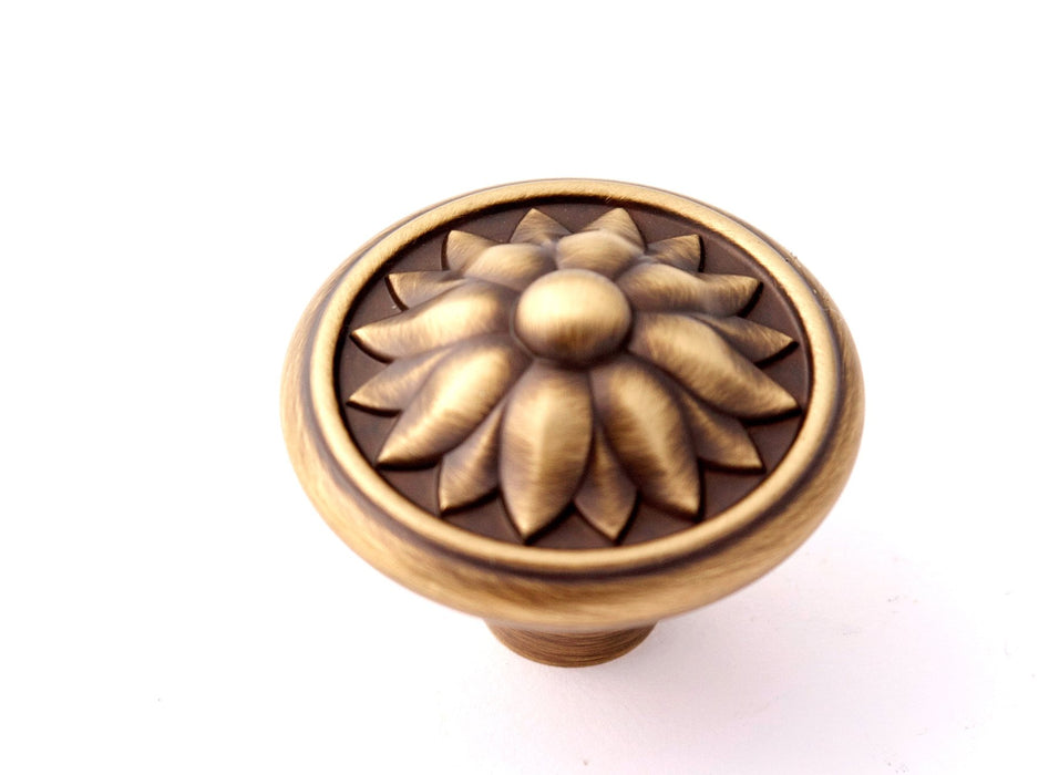 Fiore 1 1/2" Knob