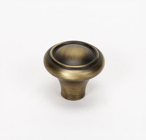 Classic Traditional 1 1/2" Knob