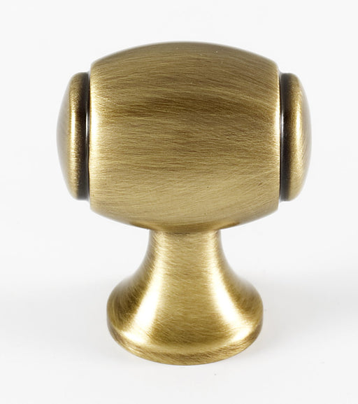 Royale 1 1/8" Knob